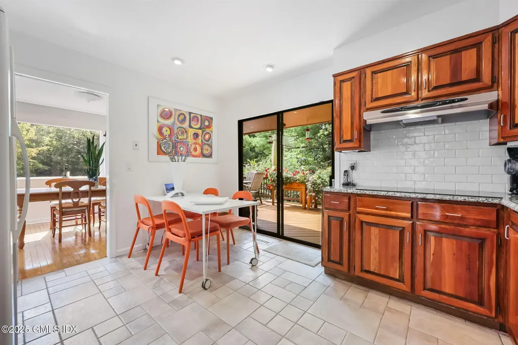 350 Valley Road Cos Cob CT 06807