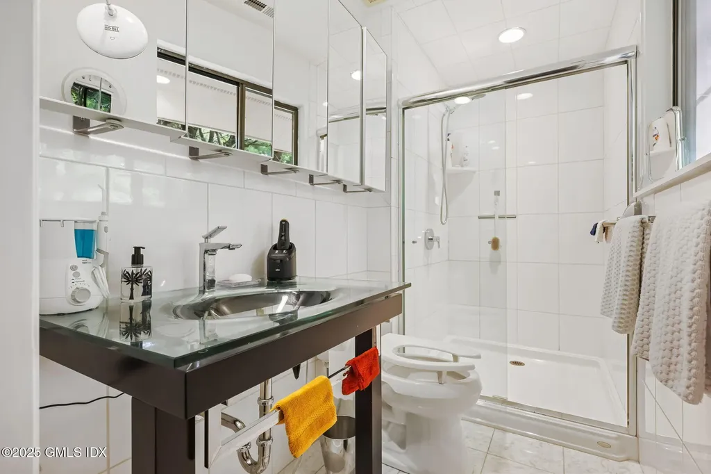 350 Valley Road Cos Cob CT 06807