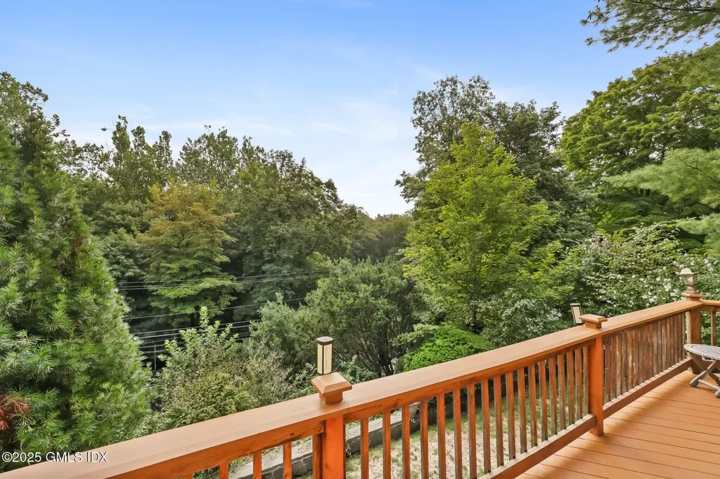 350 Valley Road Cos Cob CT 06807