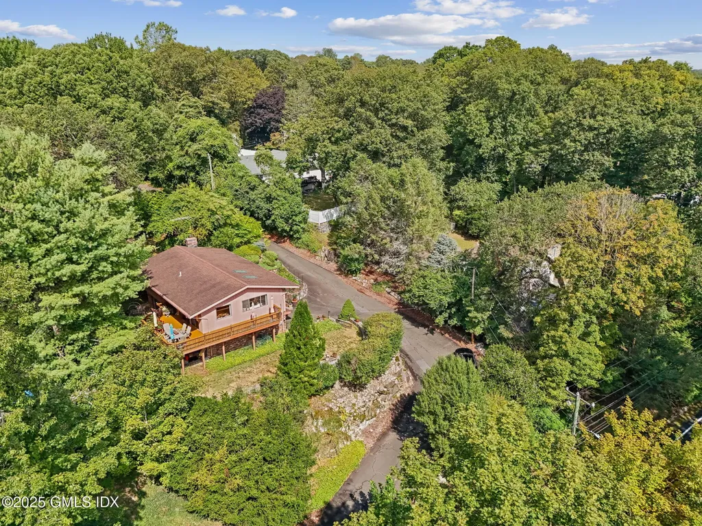 350 Valley Road Cos Cob CT 06807