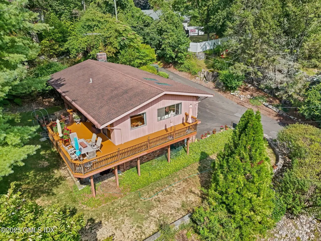 350 Valley Road Cos Cob CT 06807