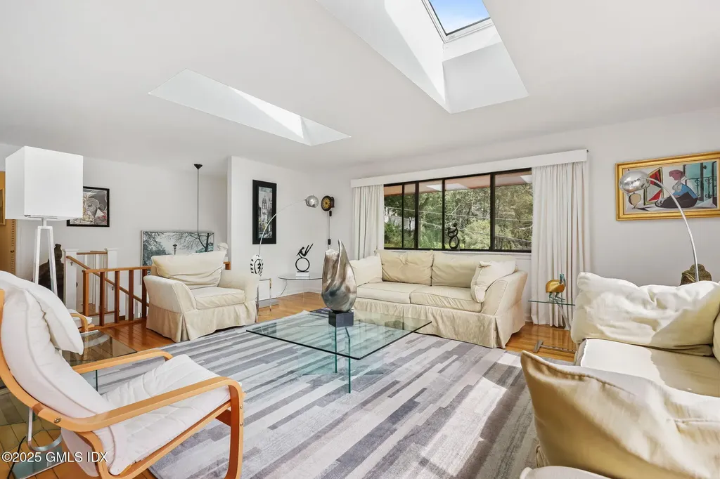 350 Valley Road Cos Cob CT 06807