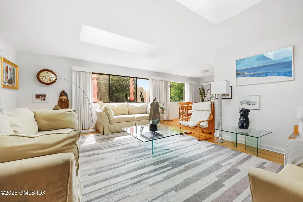 350 Valley Road Cos Cob CT 06807