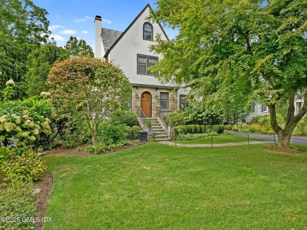 143 Lockwood Road Riverside CT 06878