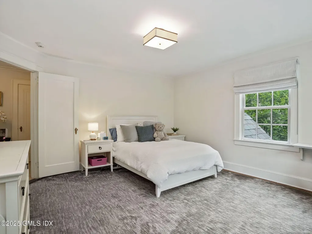 143 Lockwood Road Riverside CT 06878