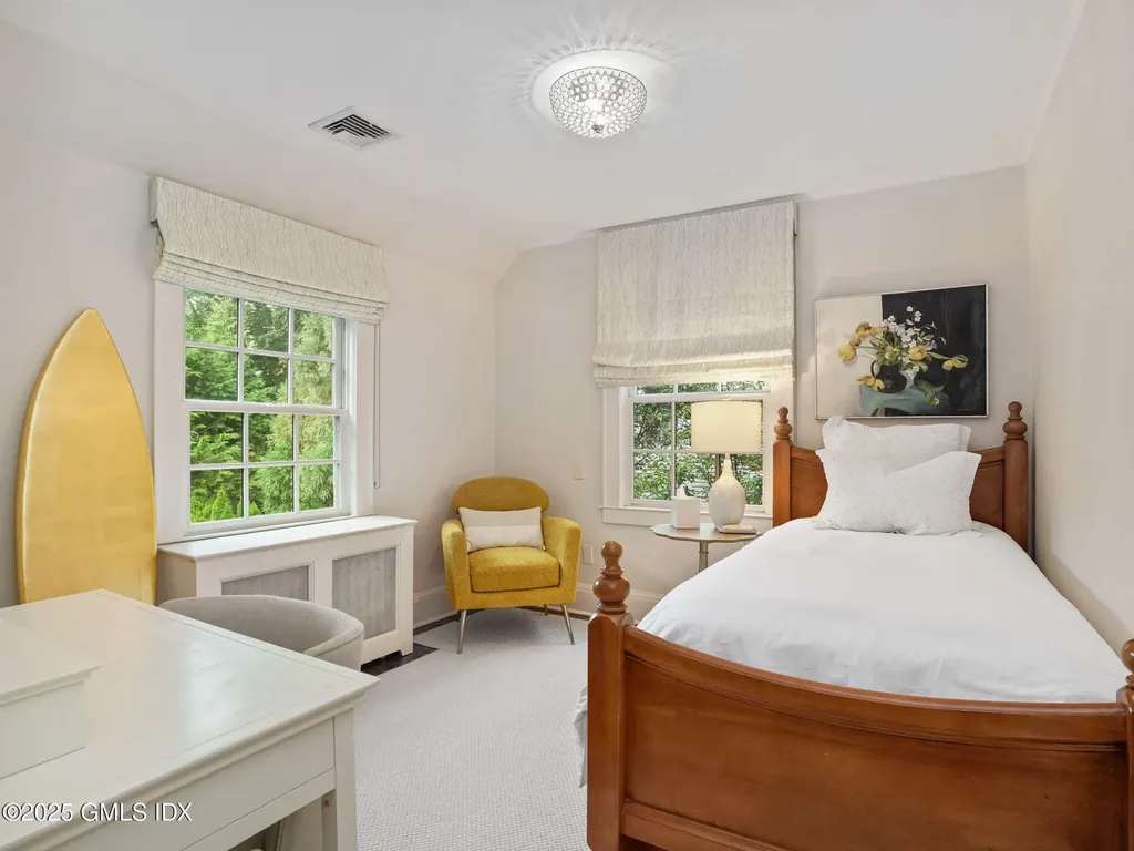 143 Lockwood Road Riverside CT 06878