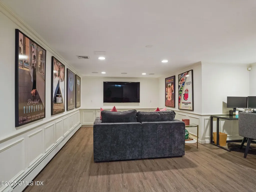 143 Lockwood Road Riverside CT 06878