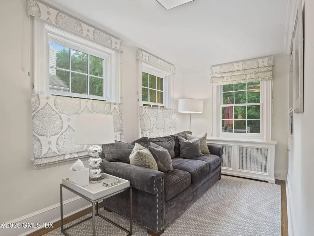 143 Lockwood Road Riverside CT 06878