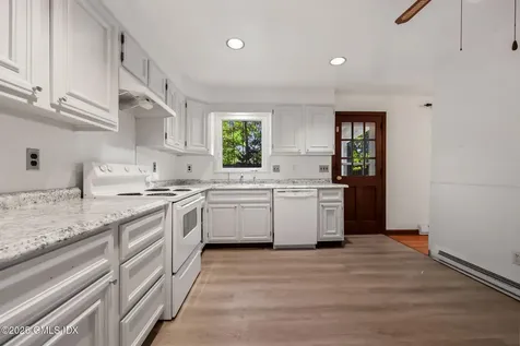 61 Laddins Rock Road Old Greenwich CT 06870