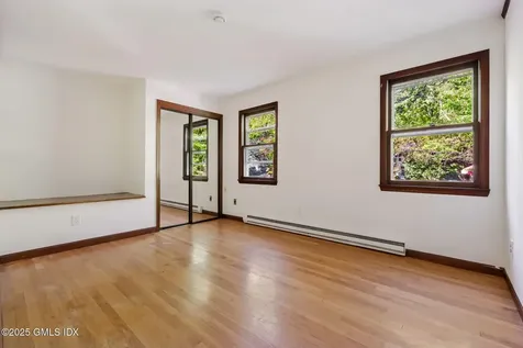 61 Laddins Rock Road Old Greenwich CT 06870