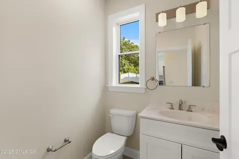 10 Highland Place Greenwich CT 06831