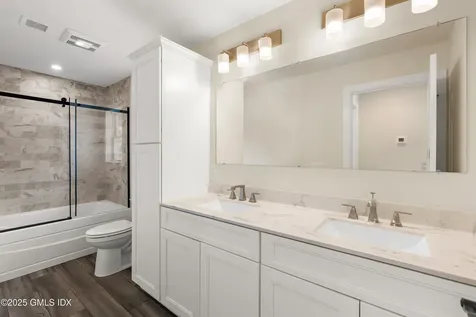 10 Highland Place Greenwich CT 06831