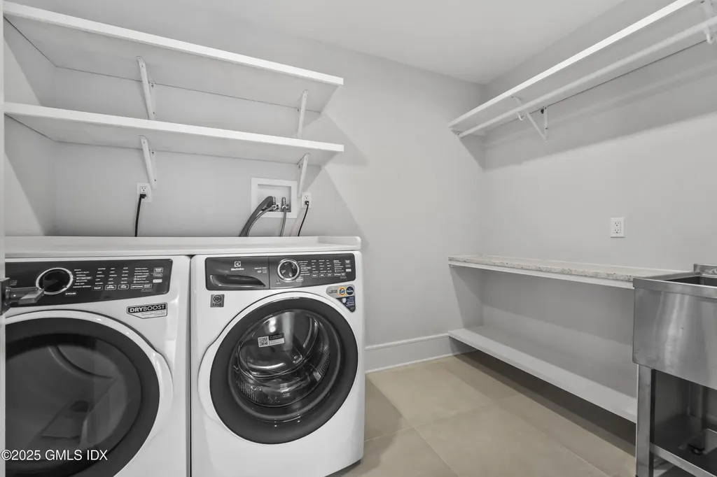 71 Old Field Point Road Greenwich CT 06830