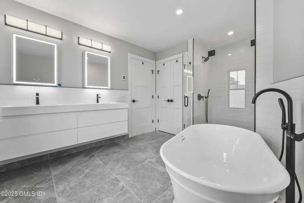 71 Old Field Point Road Greenwich CT 06830