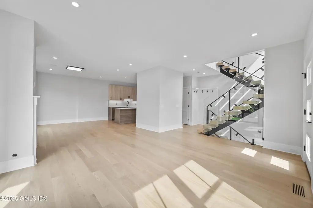 71 Old Field Point Road Greenwich CT 06830