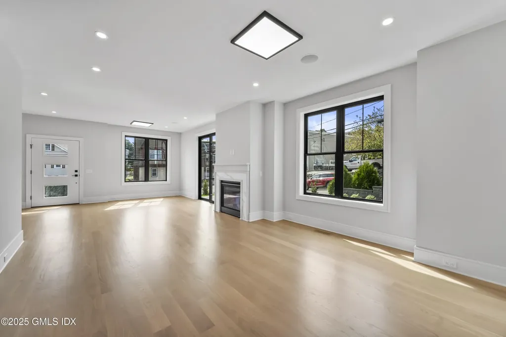 71 Old Field Point Road Greenwich CT 06830