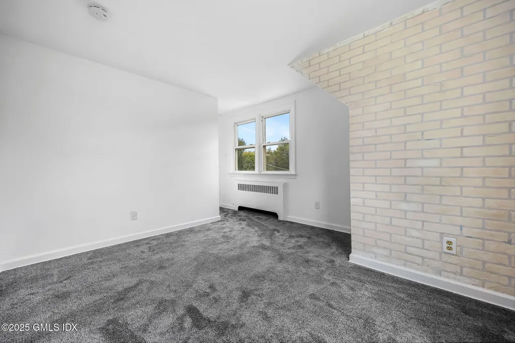 8 Reynolds Place Greenwich CT 06831