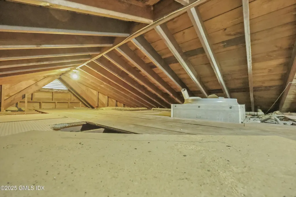 8 Reynolds Place Greenwich CT 06831