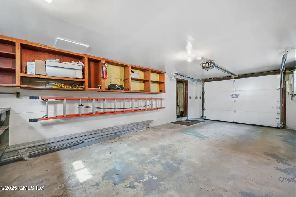 8 Reynolds Place Greenwich CT 06831