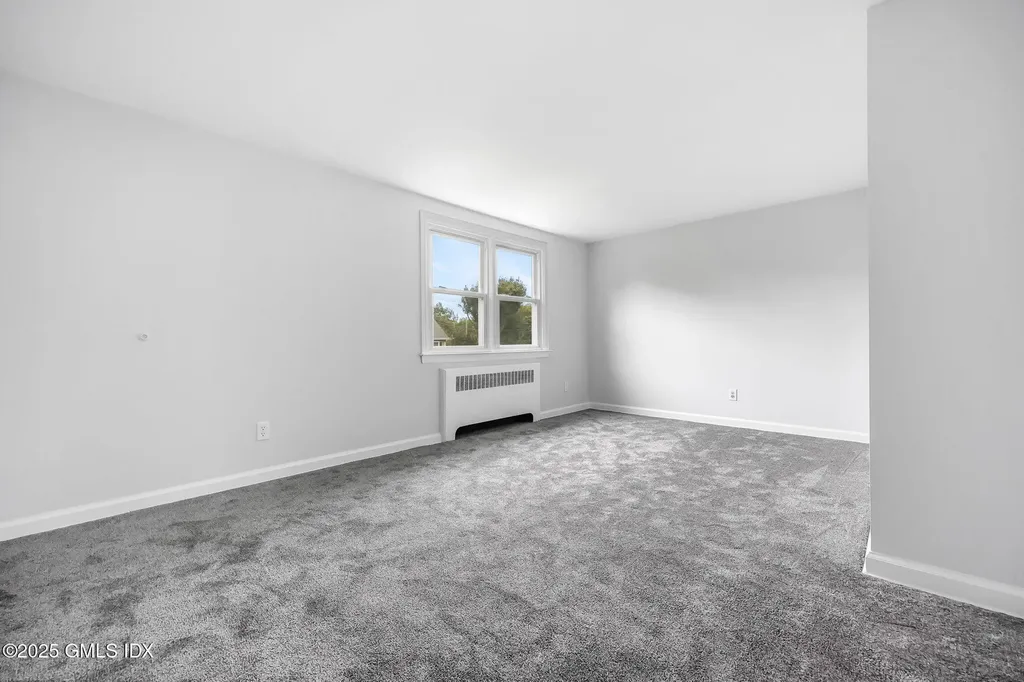 8 Reynolds Place Greenwich CT 06831