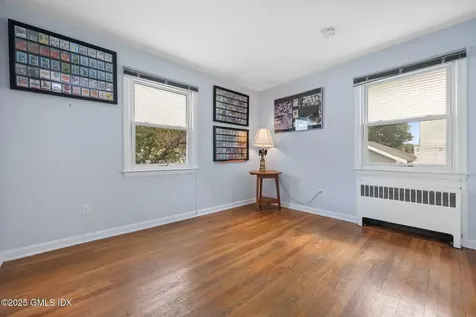 8 Reynolds Place Greenwich CT 06831