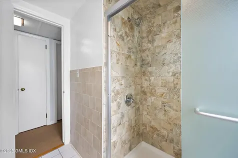 8 Reynolds Place Greenwich CT 06831