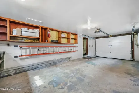 8 Reynolds Place Greenwich CT 06831