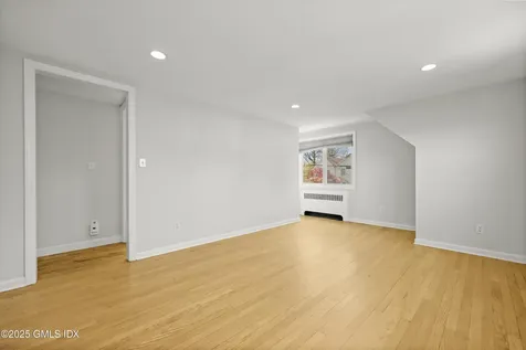 8 Reynolds Place Greenwich CT 06831