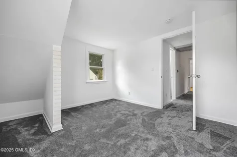 8 Reynolds Place Greenwich CT 06831