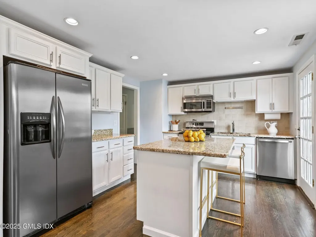 3 Davenport Drive Stamford CT 06902