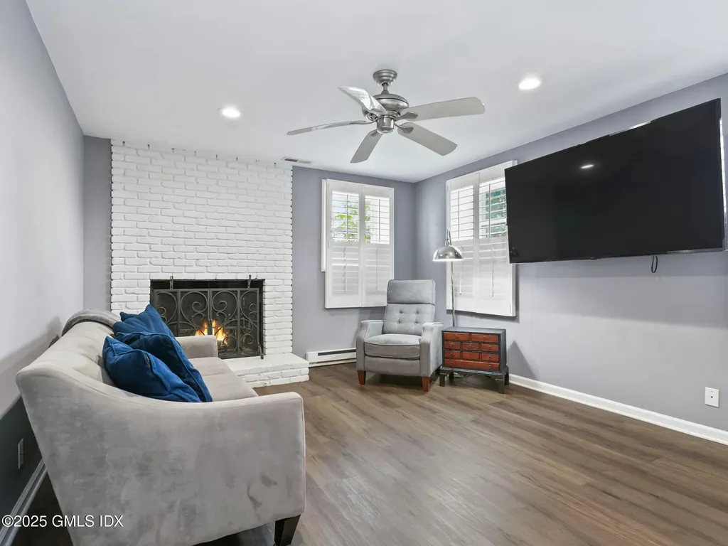 3 Davenport Drive Stamford CT 06902