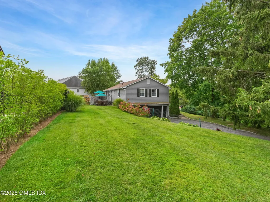 3 Davenport Drive Stamford CT 06902