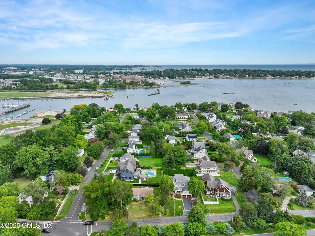 3 Davenport Drive Stamford CT 06902