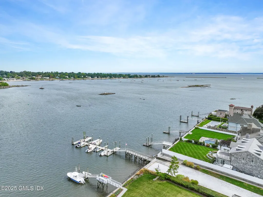 3 Davenport Drive Stamford CT 06902