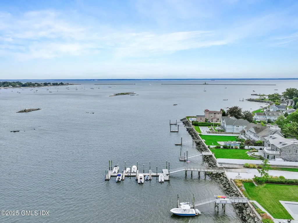 3 Davenport Drive Stamford CT 06902