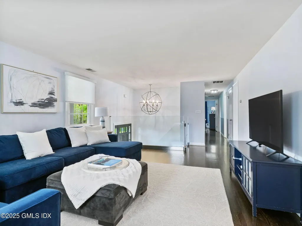 3 Davenport Drive Stamford CT 06902