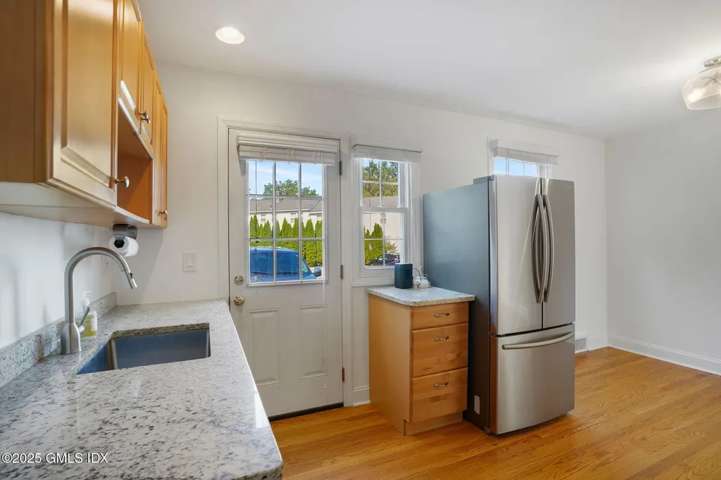 375 Sylvan Knoll Road Stamford CT 06902