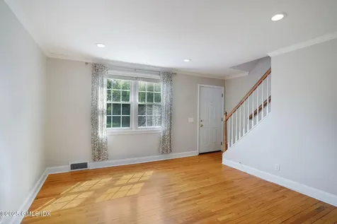 375 Sylvan Knoll Road Stamford CT 06902