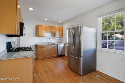 375 Sylvan Knoll Road Stamford CT 06902