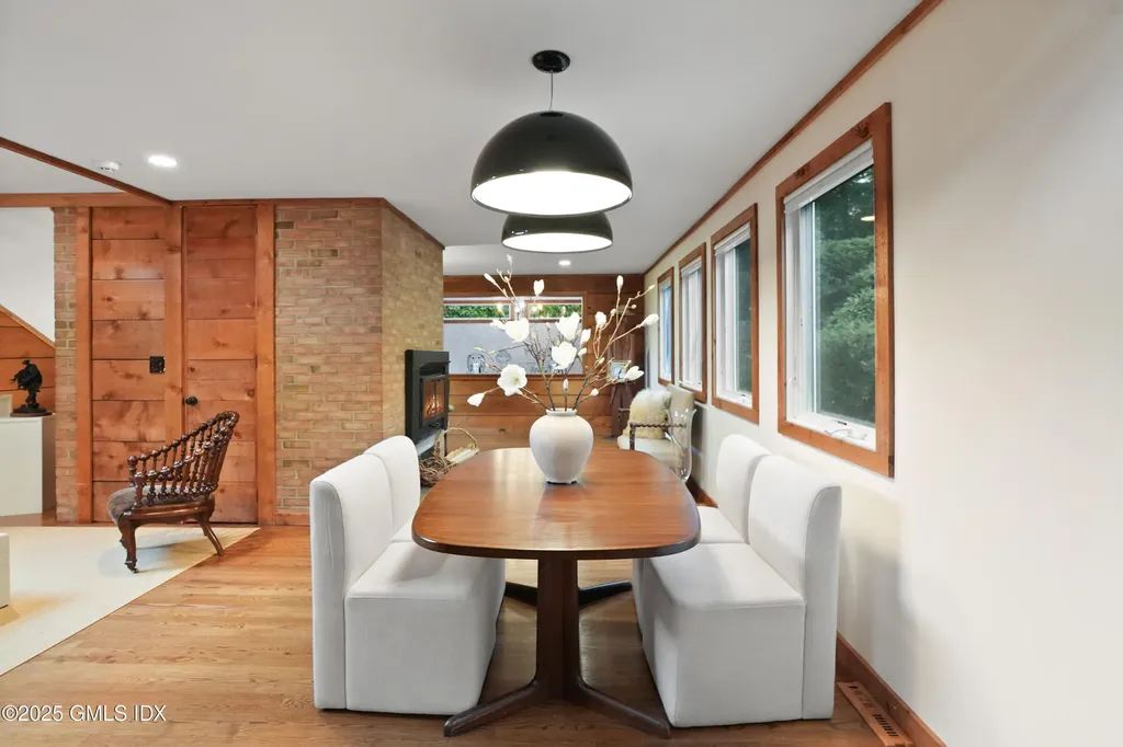 24 Sawmill Lane Greenwich CT 06830