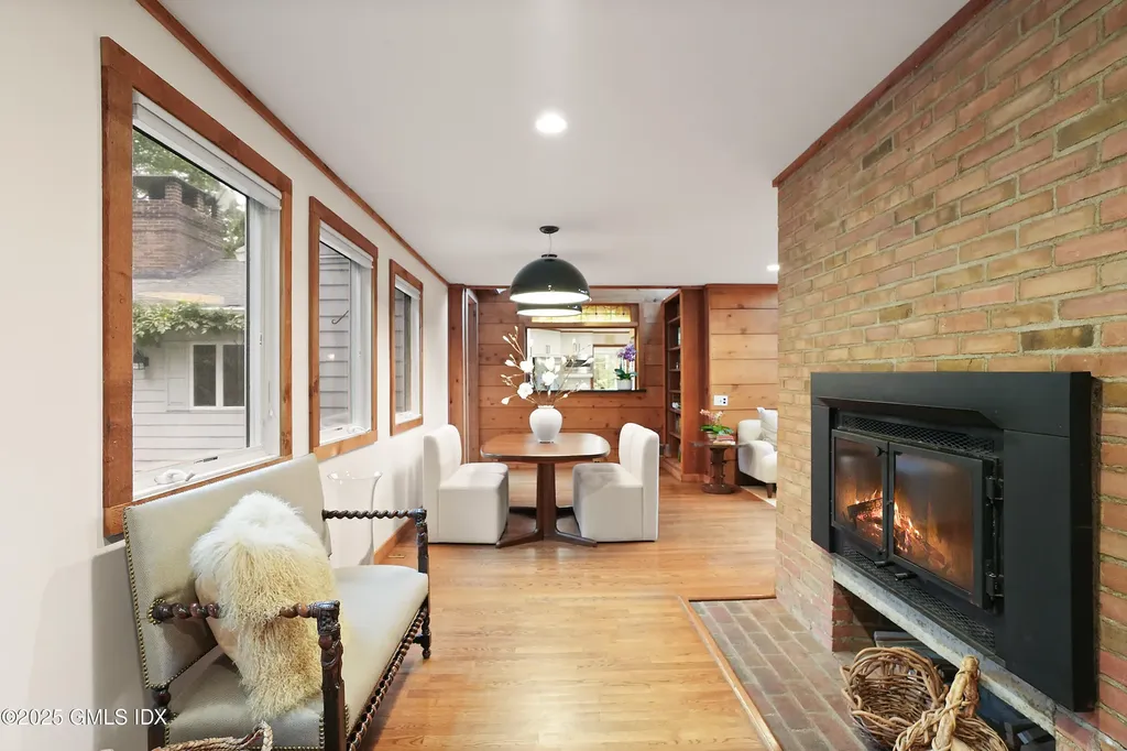 24 Sawmill Lane Greenwich CT 06830