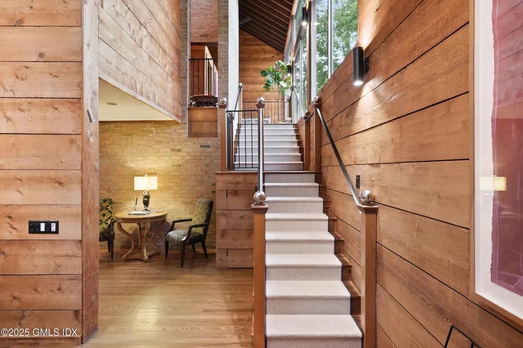 24 Sawmill Lane Greenwich CT 06830