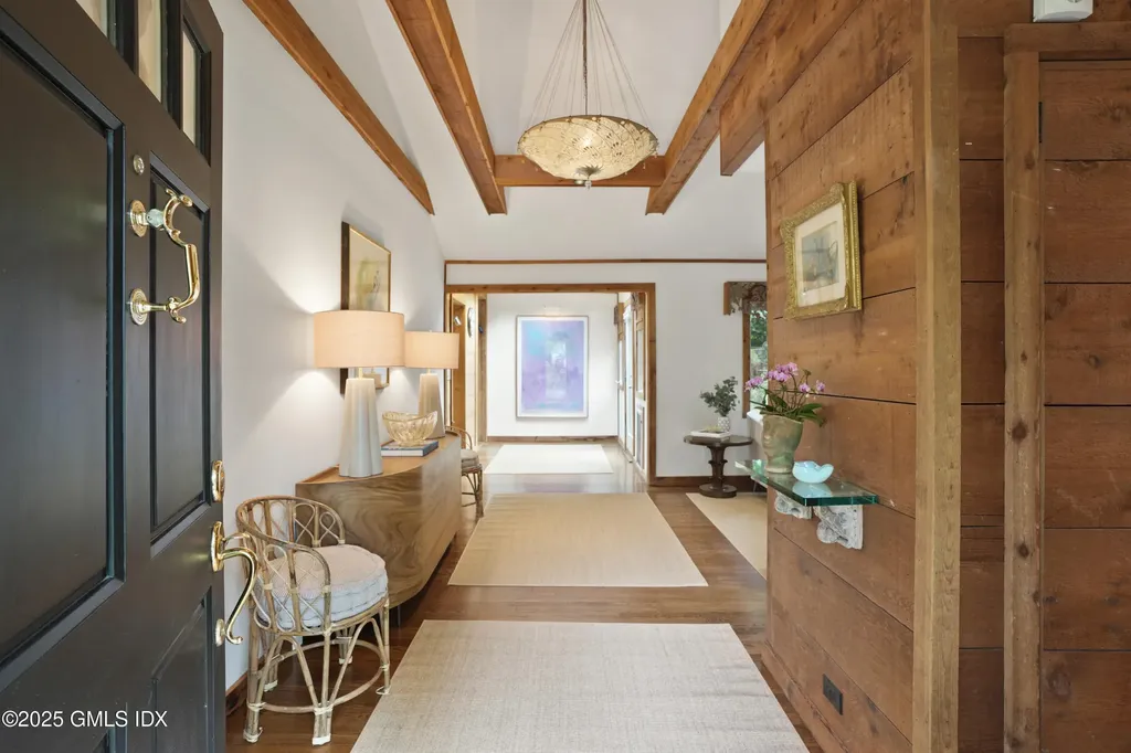 24 Sawmill Lane Greenwich CT 06830