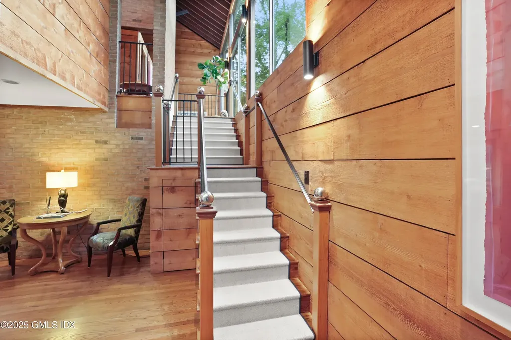 24 Sawmill Lane Greenwich CT 06830