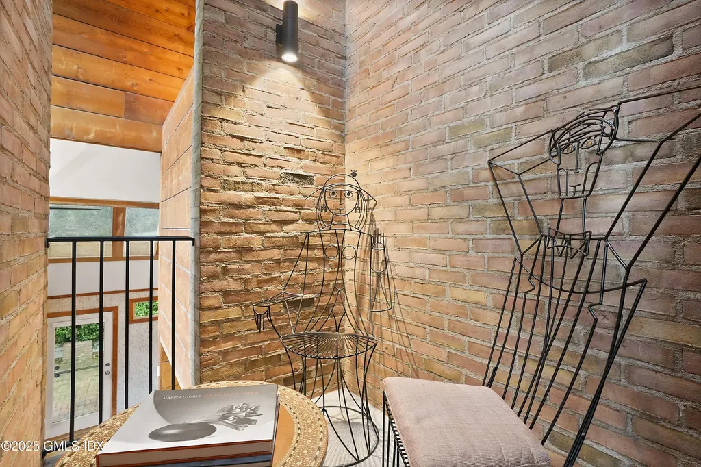 24 Sawmill Lane Greenwich CT 06830