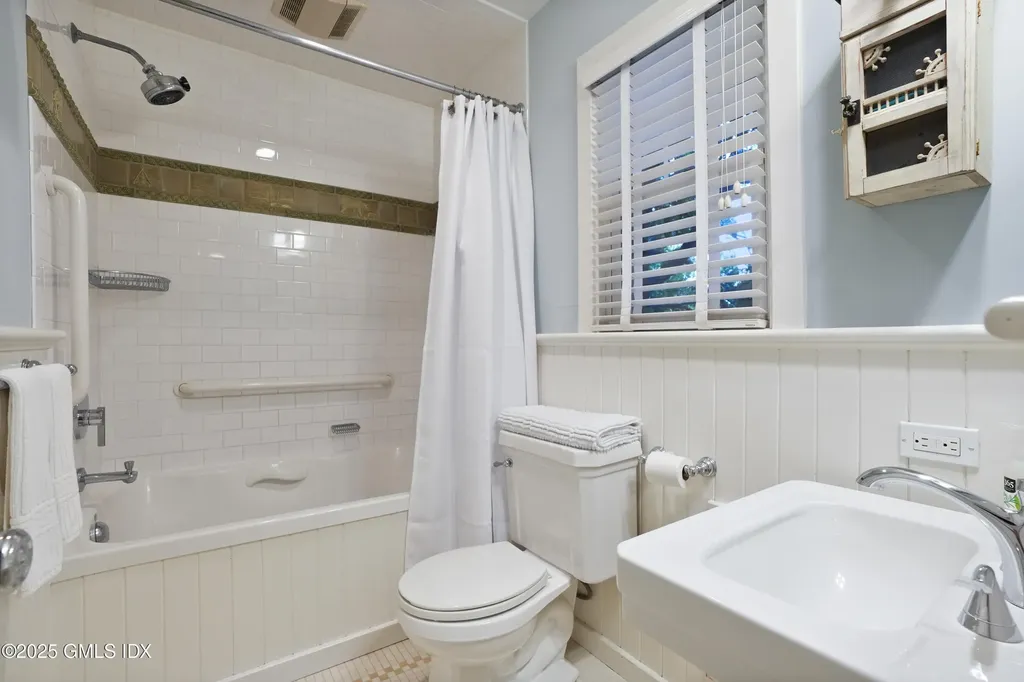 24 Sawmill Lane Greenwich CT 06830