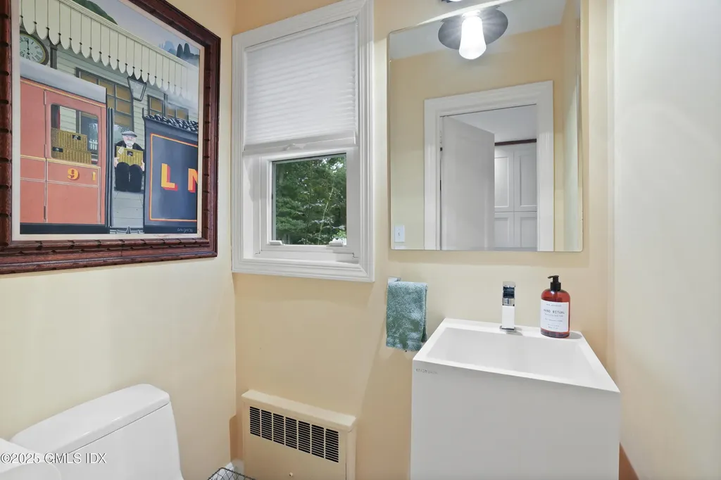 24 Sawmill Lane Greenwich CT 06830