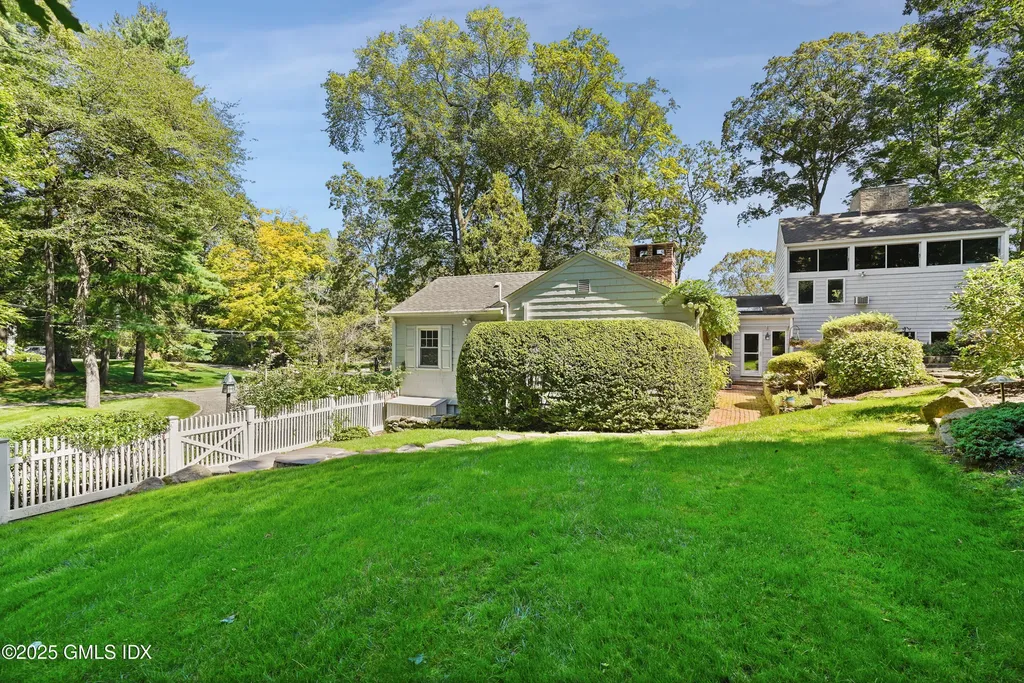 24 Sawmill Lane Greenwich CT 06830