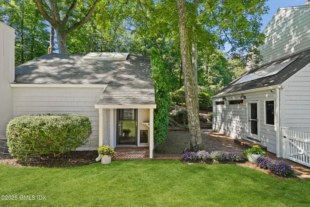 24 Sawmill Lane Greenwich CT 06830