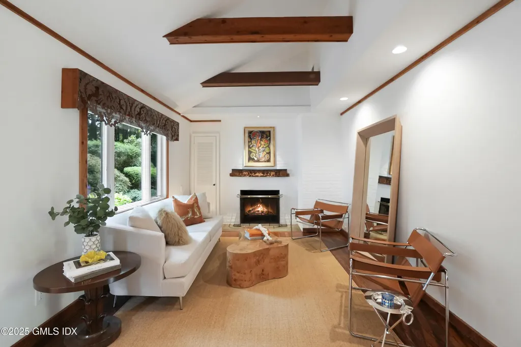 24 Sawmill Lane Greenwich CT 06830